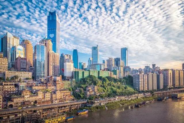 重庆特色主持人风采展示